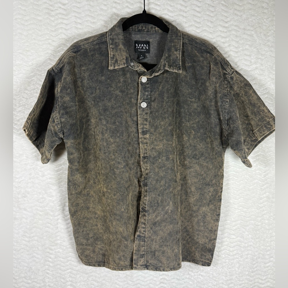 Boohoo Black and Tan Casual Button Down Shirt